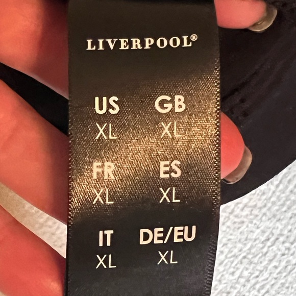 Liverpool City Jacket with Faux Fur Removable Collar - Picture 3 of 6